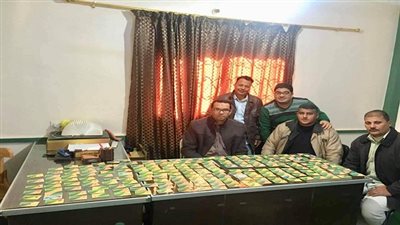 تموين الفيوم: ضبط ٢١٠ بطاقه  تموينية ذكيه بأحد المخابز بابشواى