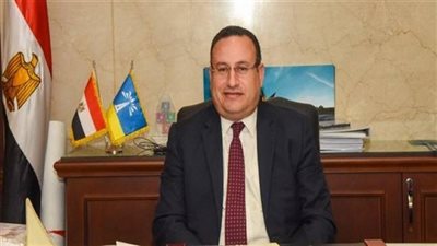 حي الجمرك يُشدد على المحال التجارية بوضع صناديق للقمامة أمامها