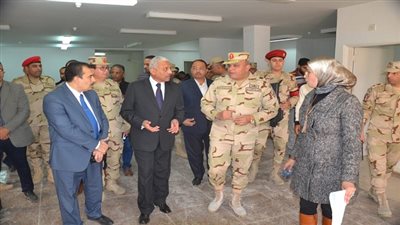 محافظ السويس وقائد الجيش الثالث يتفقدان المركز الطبي الياباني بشمال خليج السويس