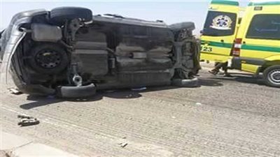 توقف حركة المرور إثر حادث انقلاب سيارة نقل بطريق بلبيس - العاشر