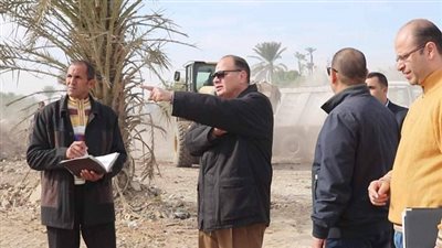 محافظ الفيوم يتابع أعمال حملة النظافة الشاملة ورفع الاشغالات بأحياء المدينة 