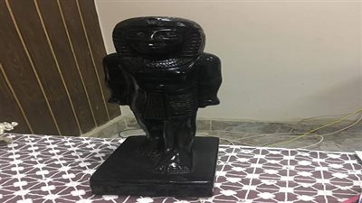 مباحث اطسا تضبط فلاح بحوزته تمثال يشتبه في اثريته 