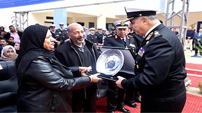 إطلاق إسم الشهيد الرائد بحرى مصطفى محمود على مدرسة بالإسكندرية 