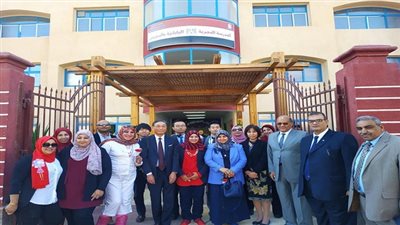 وفد التعليم الياباني زار السويس واشاد بالمدرسة اليابانية