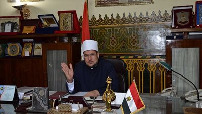 وزارة الأوقاف: إلغاء اختبار صالح محمود لضبطه متلبسا بالغش