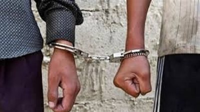 القبض على طالب يتاجر بالمواد المخدرة بالبساتين