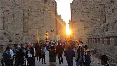 الأقصر تحتفل بتعامد  أشعة الشمس على معبد الكرنك  