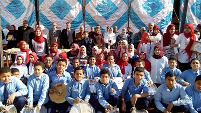 سنهرة الاعدادية تحتفل بالتعلم النشط والمعلمون اولا 