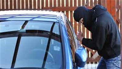 ضبط عاطل يسرق السيارات بالبساتين بأسلوب 