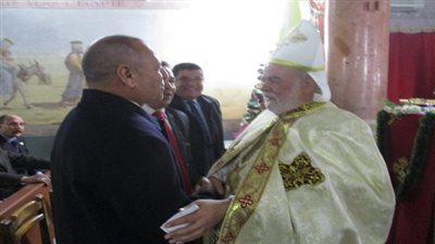 نائب محافظ القاهرة للمنطقة الشرقية يهنئ الأخوة المسيحيين بالعيد