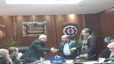 هموم 24 مواطناً في اللقاء الجماهيري الـ 13 لمحافظ السويس