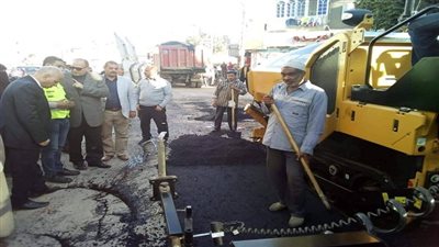 بالصور.. محافظ الفيوم يتفقد أعمال الصيانة ورصف الطرق بمنطقة النويرى  
