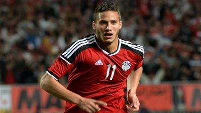 إعارة أم شراء؟.. تفاصيل تعاقد الأهلي مع 