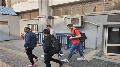 رمضان صبحي يصل الأهلي