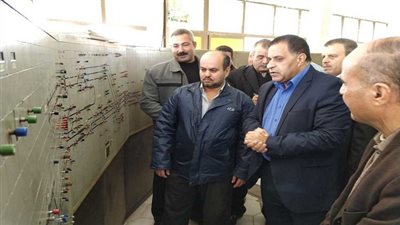 رئيس هيئة السكة الحديد يتفقد مواقع العمل بمشروعات التطوير وكهربة الإشارات على خط القاهرة الاسكندرية