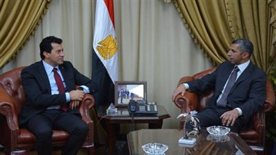 وزير الشباب والرياضة يلتقي مساعد وزير الخارجية للشئون الثقافية