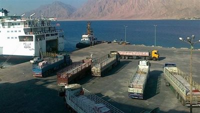 اعادة فتح موانىء السويس واستئناف الحركة الملاحية   