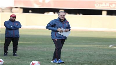 لاسارتي يعلن قائمة الأهلي لمواجهة بيراميدز