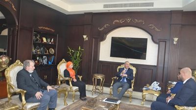 محافظ البحر الأحمر يناقش مع TVET دعم منظومة التعليم الفنى بالمحافظة 