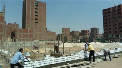 ايقاف اعمال بناء مخالف وسحب الخلاطة بالمرج