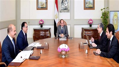 الرئيس السيسي يجتمع مع رئيس الوزراء و وزير الكهرباء