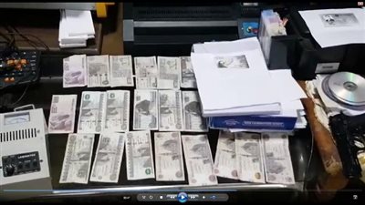 ضبط تشكيلاً من القائمين على تزوير المحررات الرسمية المنسوبة للعديد من الوزارات والهيئات الحكومية 