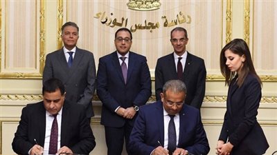 رئيس الوزراء يشهد توقيع بروتوكول تعاون مشترك بين هيئتي السكك الحديدية والبريد