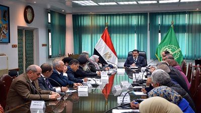 محافظ القليوبية يبحث إجراءات توفيق أوضاع الكنائس والمباني الخدمية  لها