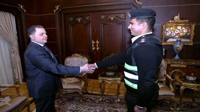 وزير الداخلية يكرم ضباط الإدارة العامة لمرور الجيزة