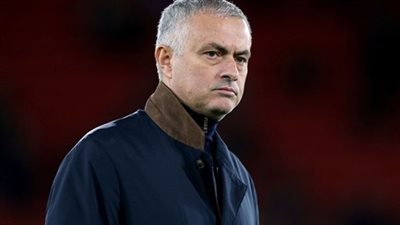 بعد انتهاء أزمة مانشستر يونايتد.. مورينيو جاهز لقيادة ريال مدريد 