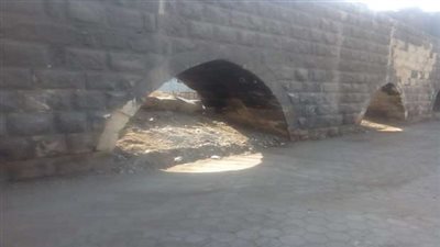 نائب المحافظ: إطلاق حملة لتطهير محيط سور مجرى العيون