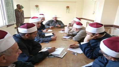 وكيل اوقاف السويس: يعيد توزيع مديري الادارات لتنشيط العمل الدعوى