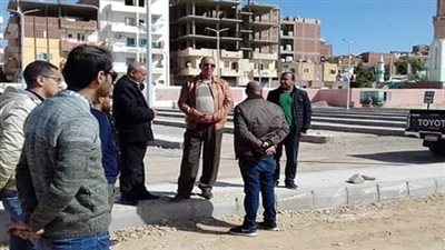 محافظ البحر الأحمر يتفقد الاعمال بموقف الميكروباص الجديد