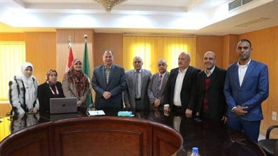 محافظ الفيوم يستقبل وفد المالية لتطبيق نظام الشاشات الذي توفره الوزارة
