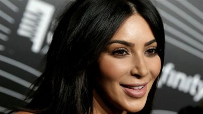 كيم كارداشيان تؤكد حمل أم بديلة في طفلها الرابع