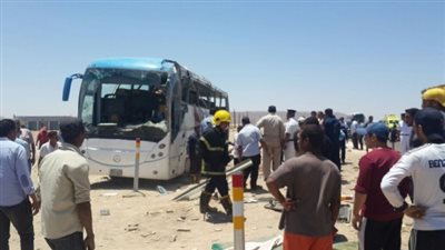 الصحة: إصابة 27 مواطنا فى انقلاب أتوبيس بالسويس