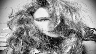 شاهد| جلسة تصوير جريئة لـ