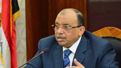 وزير التنمية المحلية: 