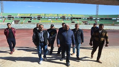 بالصور.. محافظ السويس يتفقد استاد الجيش استعداد لاستقبال كأس الامم الافريقية
