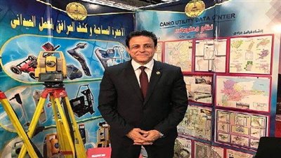 نائب المحافظ: إزالة مخلفات مبانى نتيجة تصدع عقار خالى مــن السكان بمصر القديمة