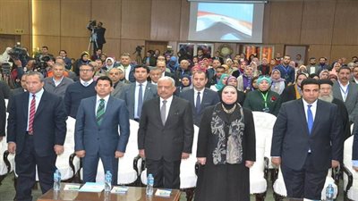 قيادات السويس العسكرية والامنية والتنفيذية يشاركون فى مؤتمر المشروعات الصغيرة