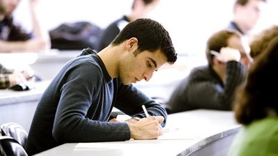  تحصيل 10جنيهات من كل طالب جامعي لتكريم شهداء العمليات الإرهابية