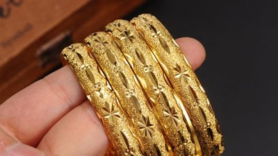 أسعار الذهب تتراجع 3 جنيهات.. وعيار 21 يسجل 638 جنيها للجرام