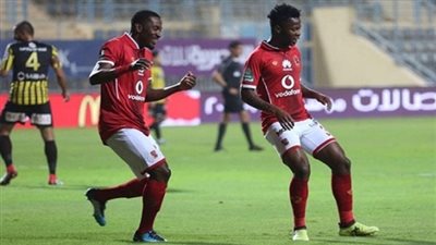 القبض على مهاجم الأهلي في جنوب إفريقيا