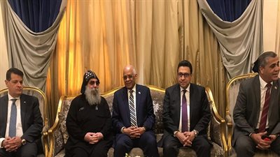 رئيس البرلمان يزور الكنيسة المصرية بالكويت..وهذه رسالته من هناك