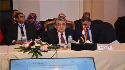 وزير الكهرباء: دفع العمل لتنفيذ المبادرة الافريقية للطاقة المتجددة AREI 
