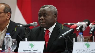 الاتحاد الإفريقي للطائرة يشيد بتنظيم الأهلى بطولتين في شهر