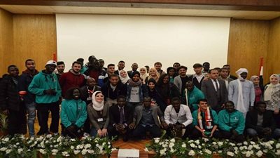 حوار للثقافات بين الشعوب خلال فعاليات الملتقى الأول للطلاب الوافدين بجامعة المنصورة 