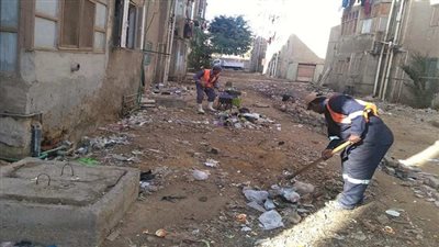 محافظ السويس يوقظ حى الاربعين من النوم فى العسل