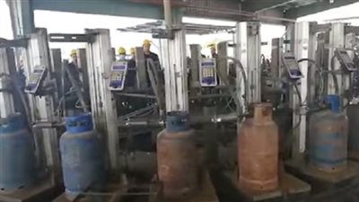 ضبط 44 أسطوانة بوتجاز مدعم و470 كيلو روائح وعطور مجهوله المصدر بالغربية